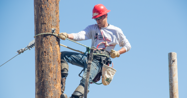 How To Become A Lineman Worker